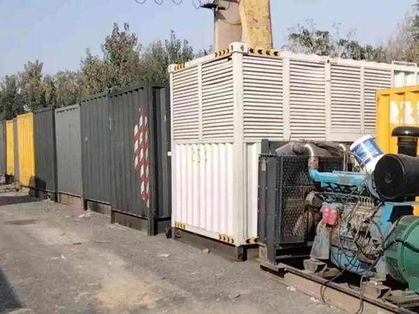 江陵200KW柴油发电机机组每小时油耗是多少?